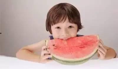 小淇在线吃瓜,揭秘娱乐圈幕后故事