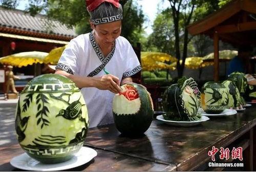 古代吃瓜贵族,揭秘吃瓜贵族的奢华生活